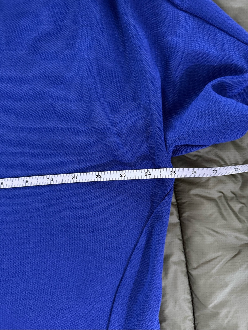 Nike Yoga Men’s Royal Blue Dri-FIT Short Sleeve Hoodie - Picture 8 of 11